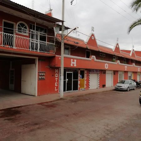 קדרייטה דה מונטס Hotel Real מראה חיצוני תמונה